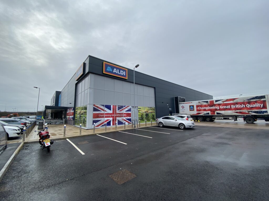 Tamworth retail park completes | Clegg Food Projects